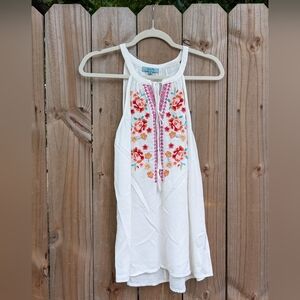 April Sky White tank top floral embroidered